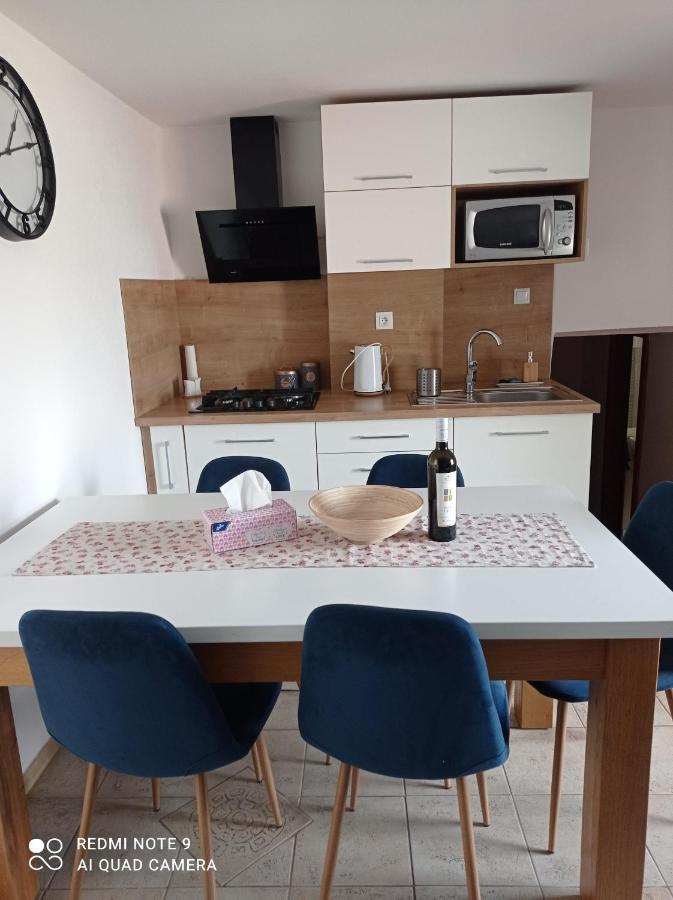 ורבוב Apartman Julrich מראה חיצוני תמונה